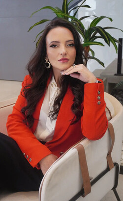 Nazza Holland - Real Estate Agent